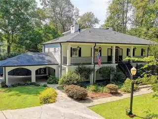 Rare Estate on the Chattahoochee