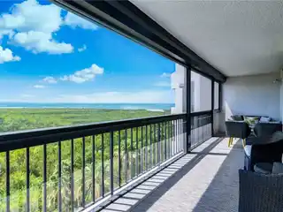 Lovely Residence with Spectacular Gulf Views