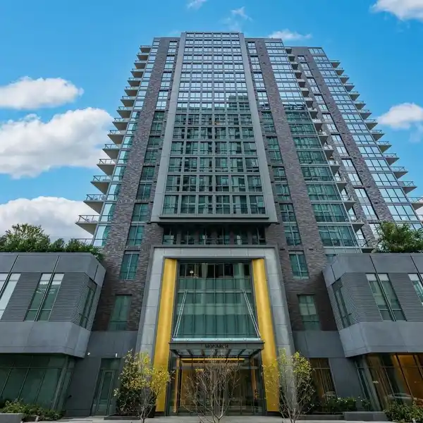UNPARALLELED LUXURY AT THE MONARCH