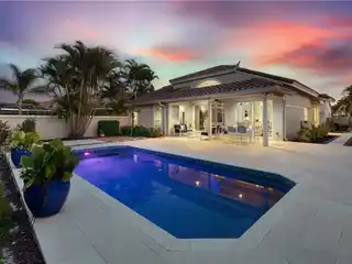 Fabulous Villa Floresta Golf Course View Pool Home