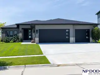 Style and Comfort in White Horse