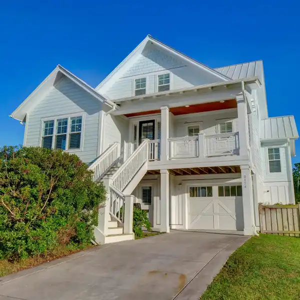 BEAUTIFULLY FINISHED HOME THAT HAS IT ALL
