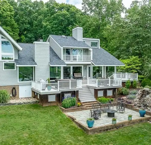 NEARLY FIVE-ACRE WATERFRONT RETREAT