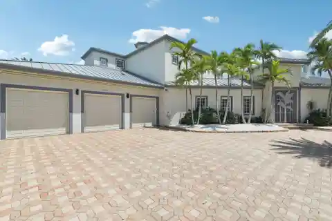 Ocean Access Point Lot in Prestigious Location