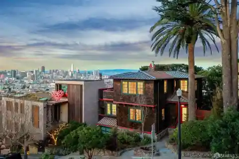 Special Offering in a Sought-after Neighborhood