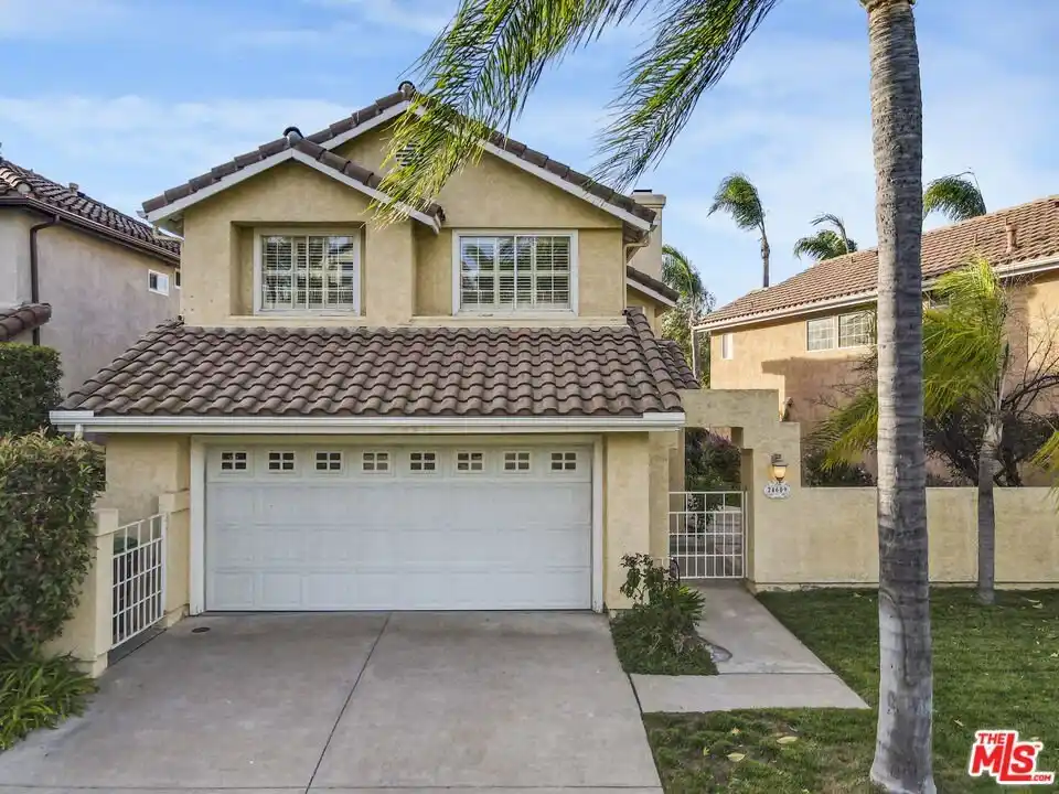 Luxury and Comfort in Calabasas Hills Estates