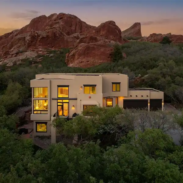 NEWLY RENOVATED HOME IN AN INSPIRING SETTING