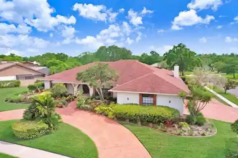 Single-Level Entertainer’s Dream