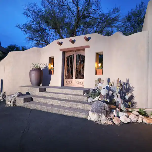 DESERT OASIS IN PRESTIGIOUS REDINGTON RANCH