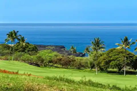 Beautiful Land Plot in a Luxury Hawaiian Coastal Community