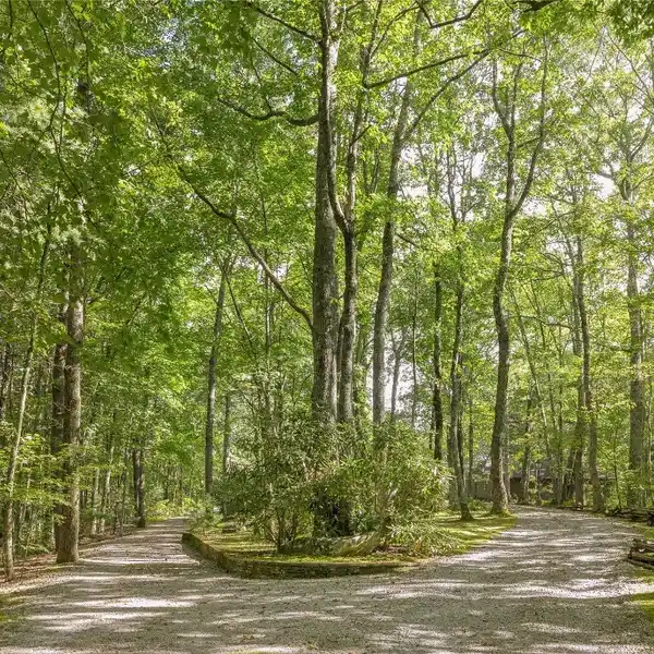 PEACEFUL MOUNTAIN RETREAT