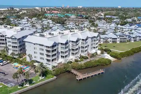 Beautifully Remodeled Turnkey Penthouse