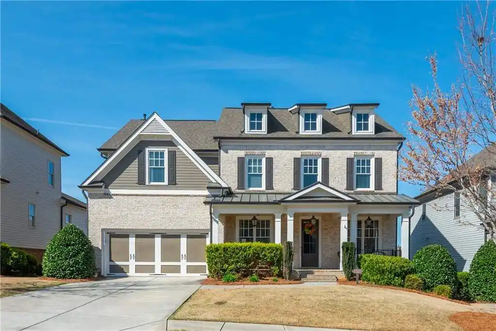 Beautifully Updated Home in Traditions