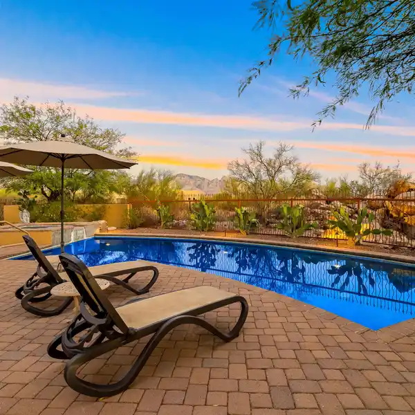 CUSTOM SOFT CONTEMPORARY IN THE ESTATES AT HONEY BEE RIDGE