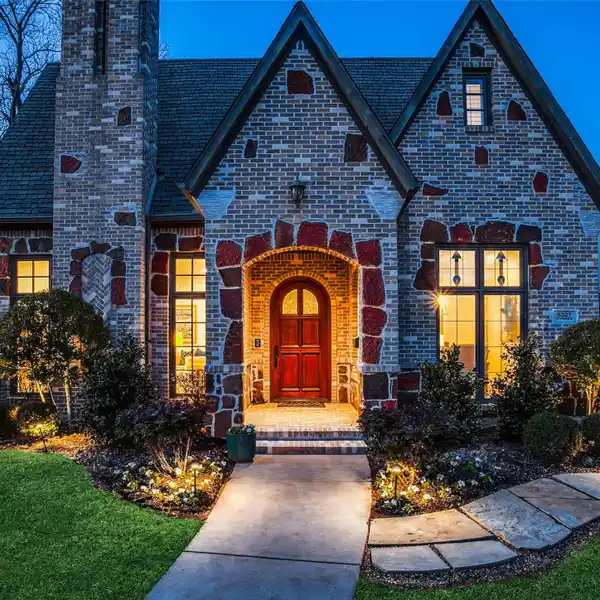 BETTER THAN EVER TUDOR IN GREENLAND HILLS