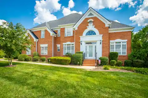 Amazing Traditional Home in Windstone