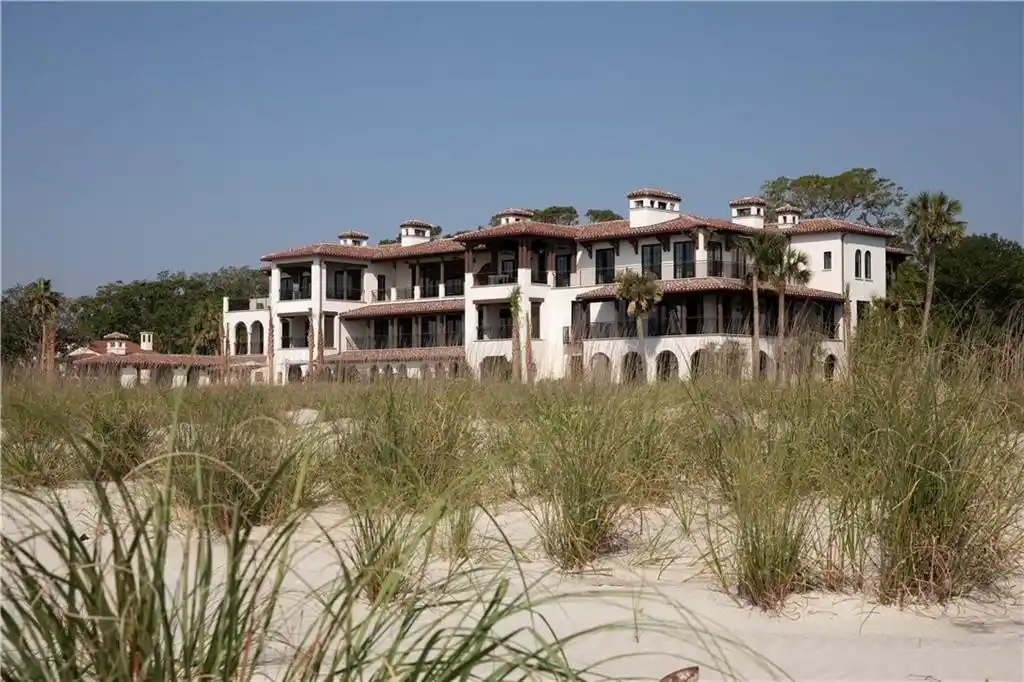 Luxury Living in the Ocean Forest Residences