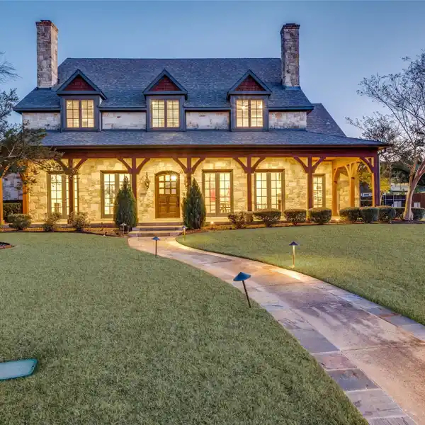GRACIOUS PRESTON HOLLOW MASTERPIECE