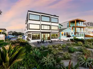 Statement Home in Sunset Beach