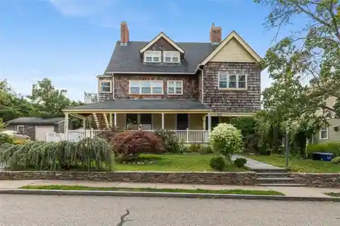 Classic New England Charm with Modern Amenities