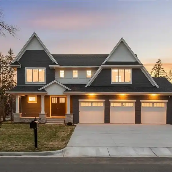 EXCEPTIONAL HOME FULL OF HIGH-END DETAILS