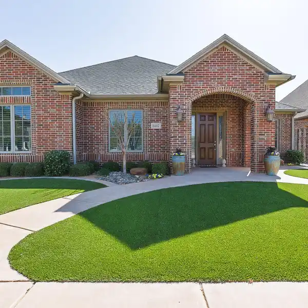 EXPERTLY CRAFTED HOME IN OAKMONT ESTATES