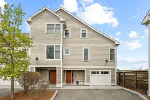 The Pinnacle of Waterfront Living Near Downtown