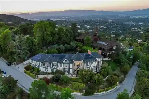 Breathtaking Brentwood Estate