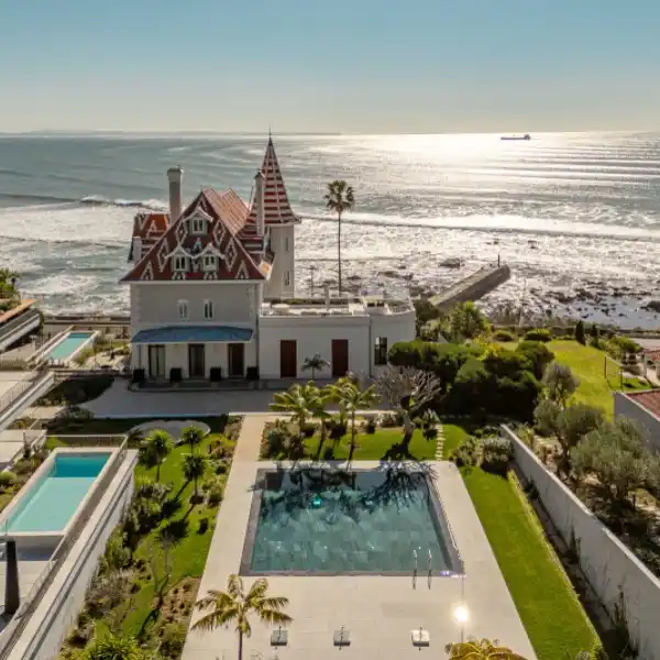 MAGNIFICENT SEA-VIEW APARTMENT