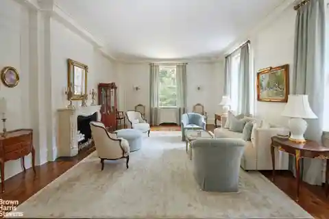 Elegant Living in an Iconic Building