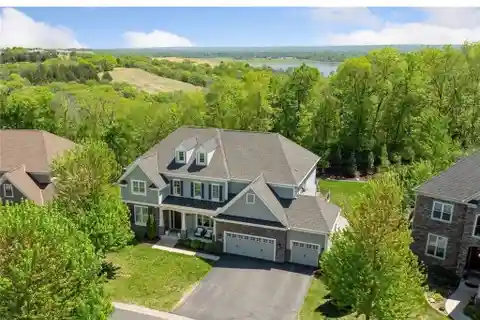 Custom Craftsmanship Meets Luxury Outdoor Living