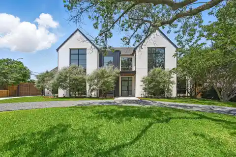 Gorgeous Modern Gem