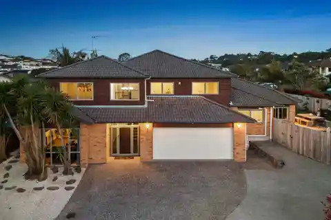 Dual-Living in Schnapper Rock