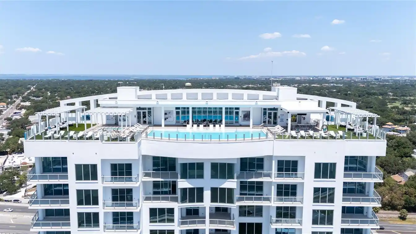 Southern Penthouse at Altura Bayshore