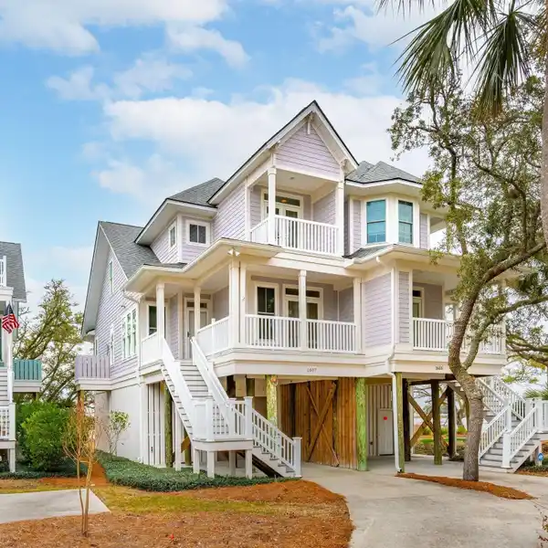 EXCEPTIONAL THREE BEDROOM UNIT