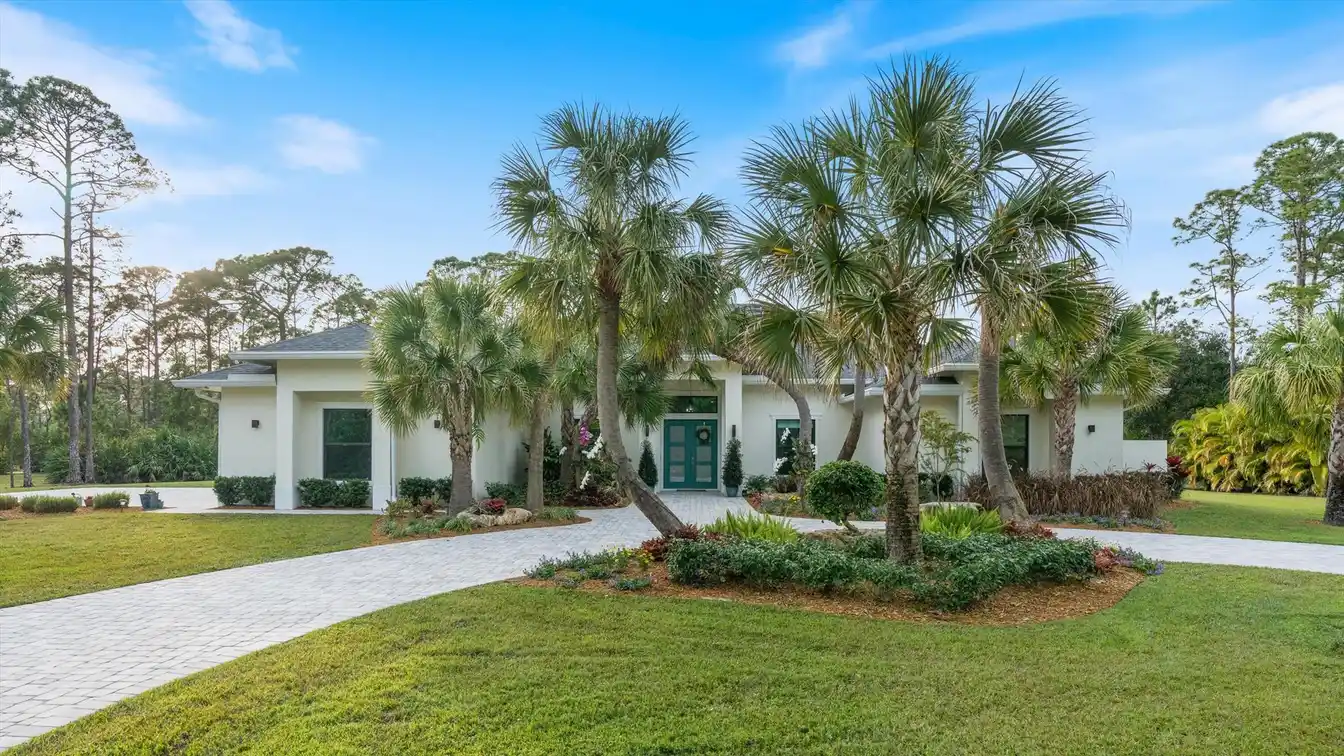 Recently Built Oasis in Caloosa