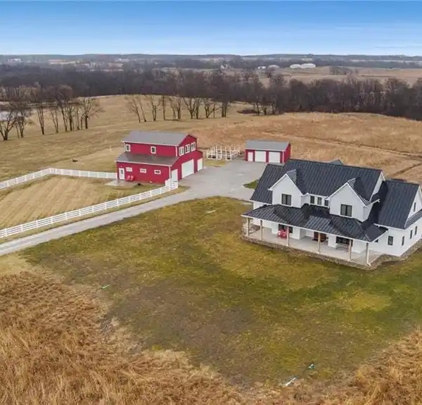 BREATHTAKING CUSTOM HOME ON 20.75 ACRES