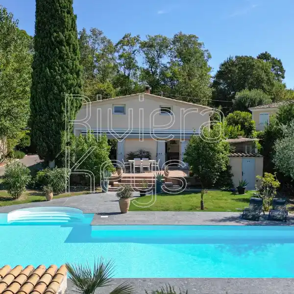 PROVENçAL CHARM WITH CONTEMPORARY AMENITIES