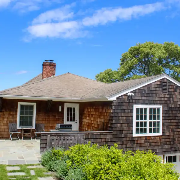 YOUR GATEWAY TO THE ULTIMATE HAMPTONS SUMMER EXPERIENCE