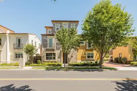 Modern Style Meets Prime Location