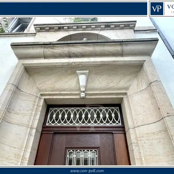 VERSATILE LIGHT-FLOODED APARTMENT