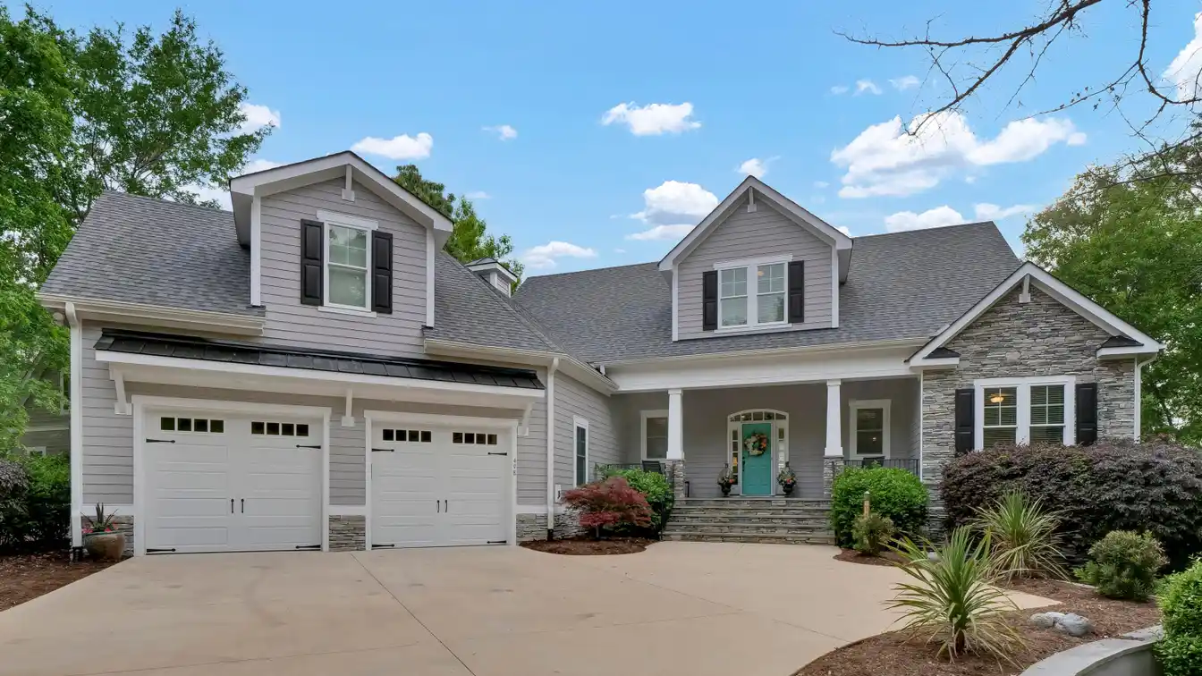 Like-new Construction in Winding River Plantation