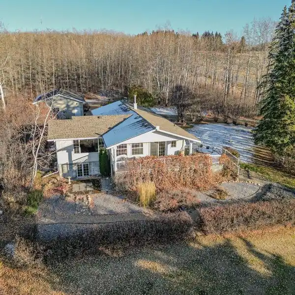 UNIQUE 40-ACRE PROPERTY