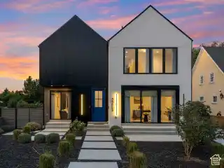 Sophisticated New Luxury Home