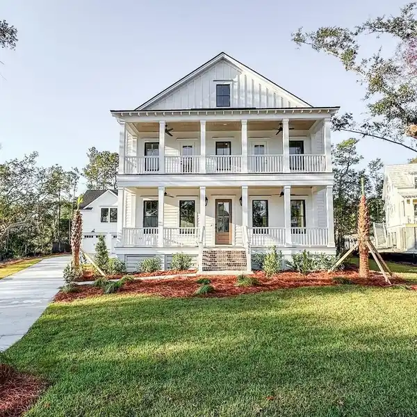 WONDERFUL TO BE BUILT CUSTOM LUXURY HOME IN MOUNT PLEASANT