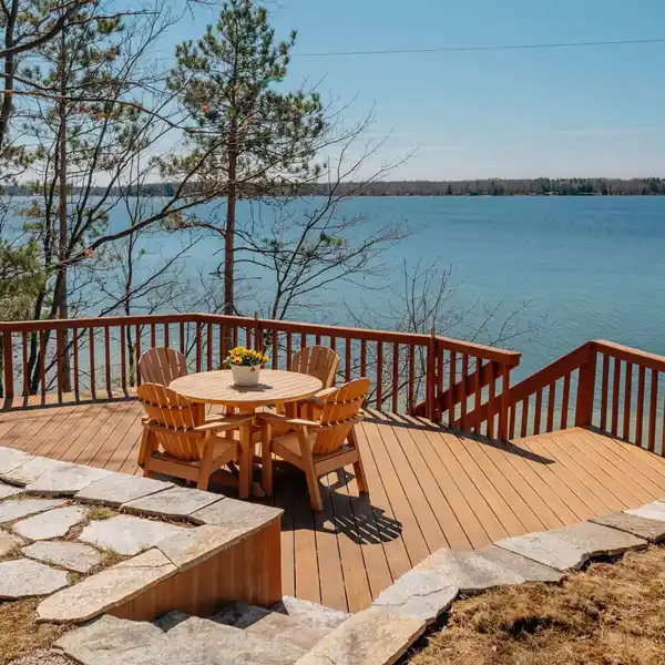 UPDATED YEAR-ROUND LAKEFRONT RANCH