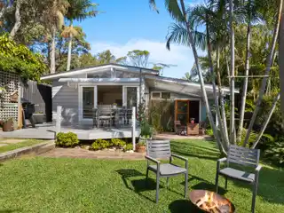 Stunning North-facing Avalon Cottage