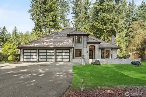 Stylish Retreat with Expansive Deck and Modern Upgrades