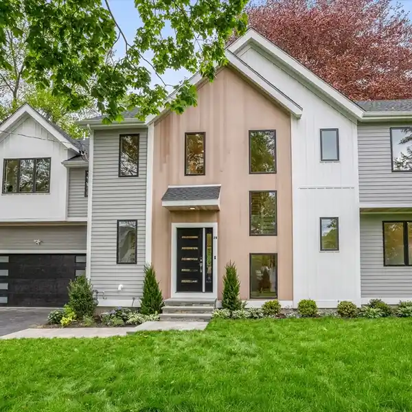 TIMELESS LUXURY WITH MODERN DESIGN