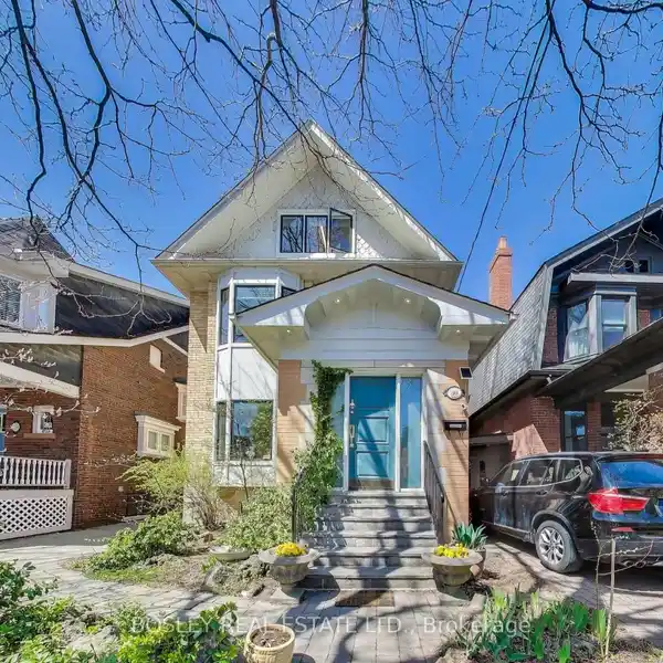 BUTTERNUT BEAUTY IN PLAYTER ESTATES